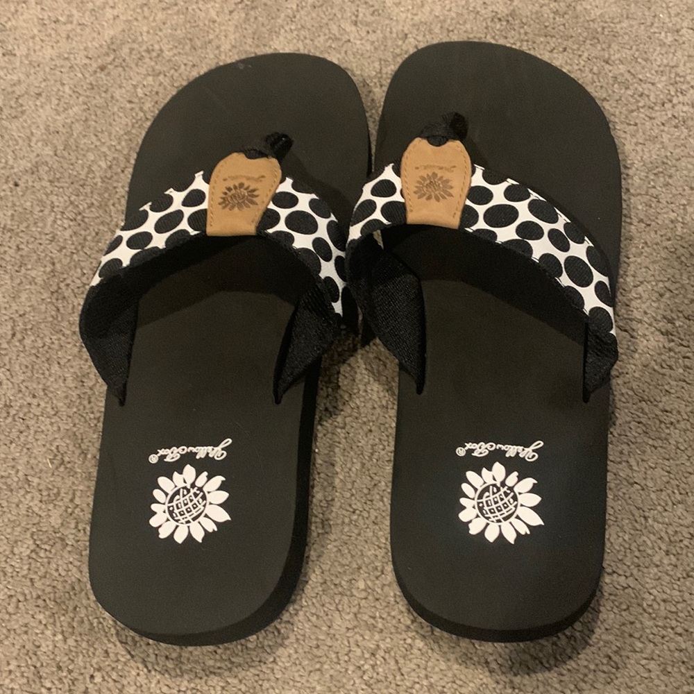 Brand new flip flops. NWOT